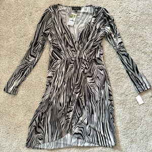 *NWT* Karen Kane - Women’s (M) Black and White Zebra Wrap Plunge Cocktail Dress